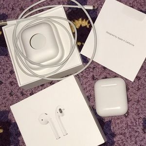 Apple Airpod 2nd gen slightly used near perfect condition*willing to negotiate $